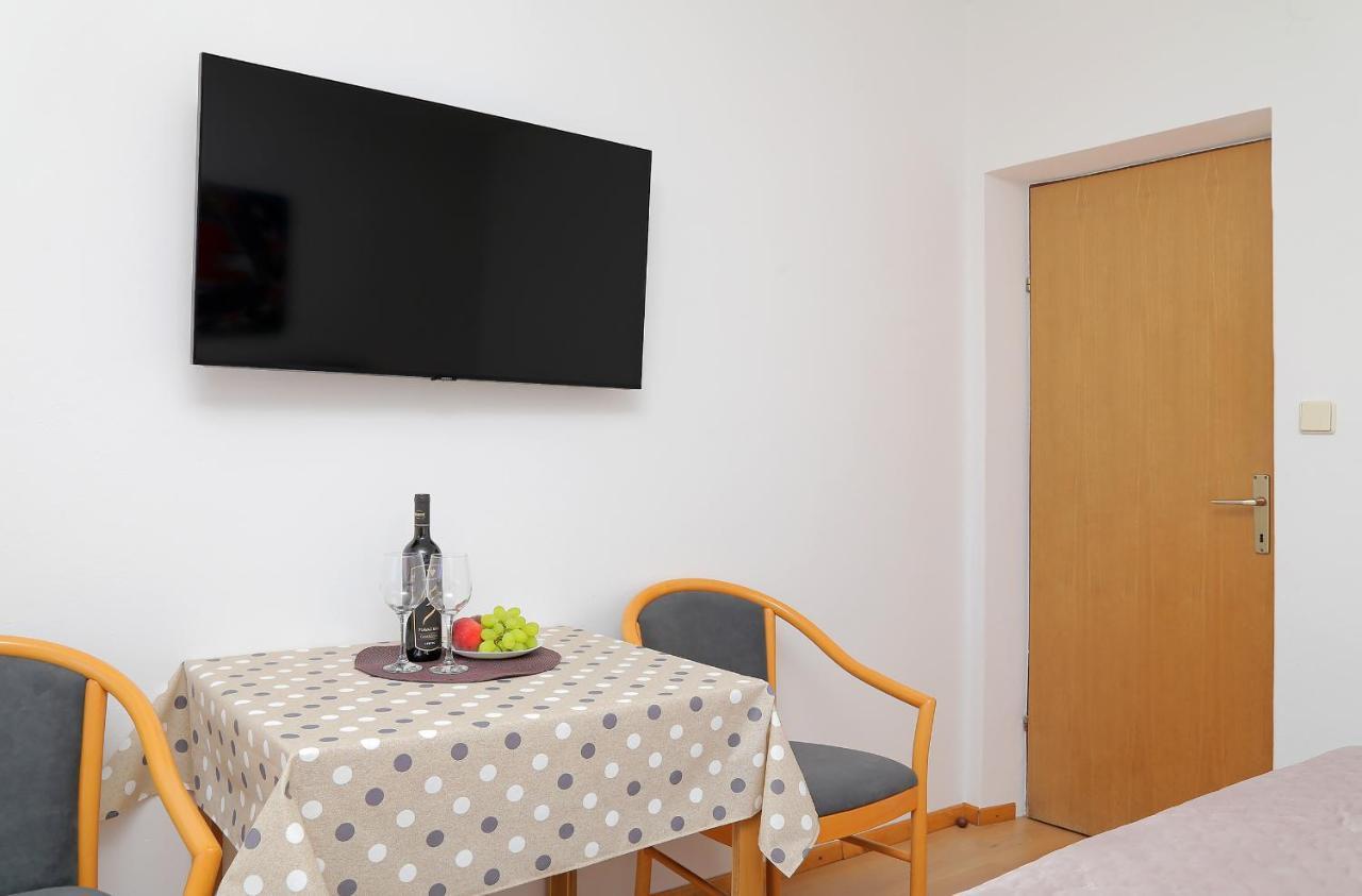Apartmani Krmek Mlini Luaran gambar